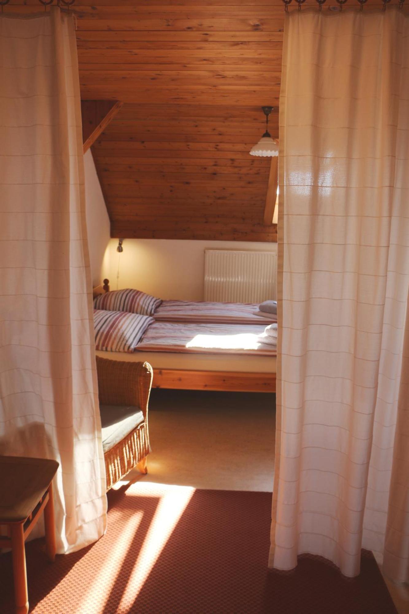 Bio Archehof Zachhiesen - Stay & Relax Seekirchen am Wallersee Chambre photo