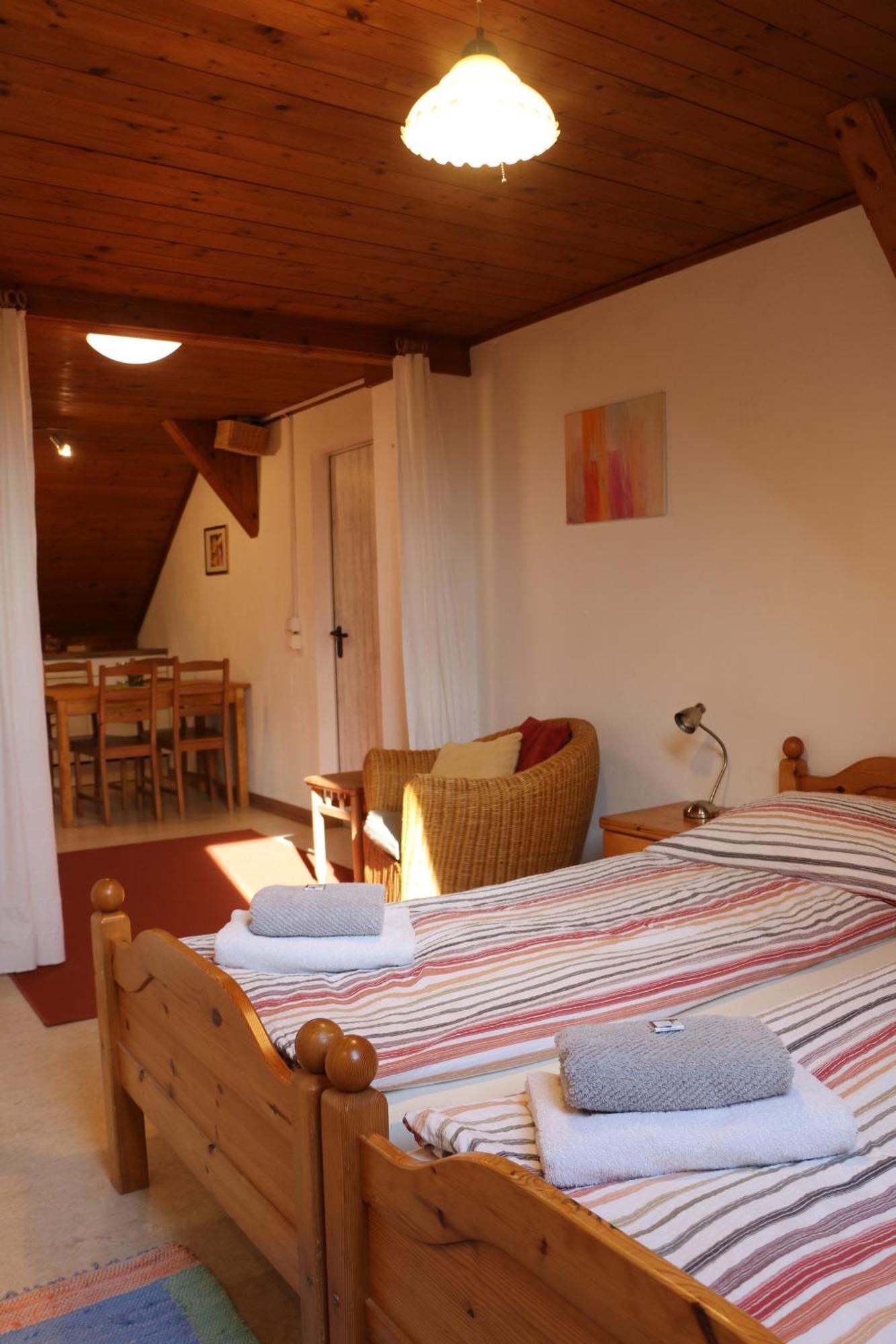 Bio Archehof Zachhiesen - Stay & Relax Seekirchen am Wallersee Chambre photo